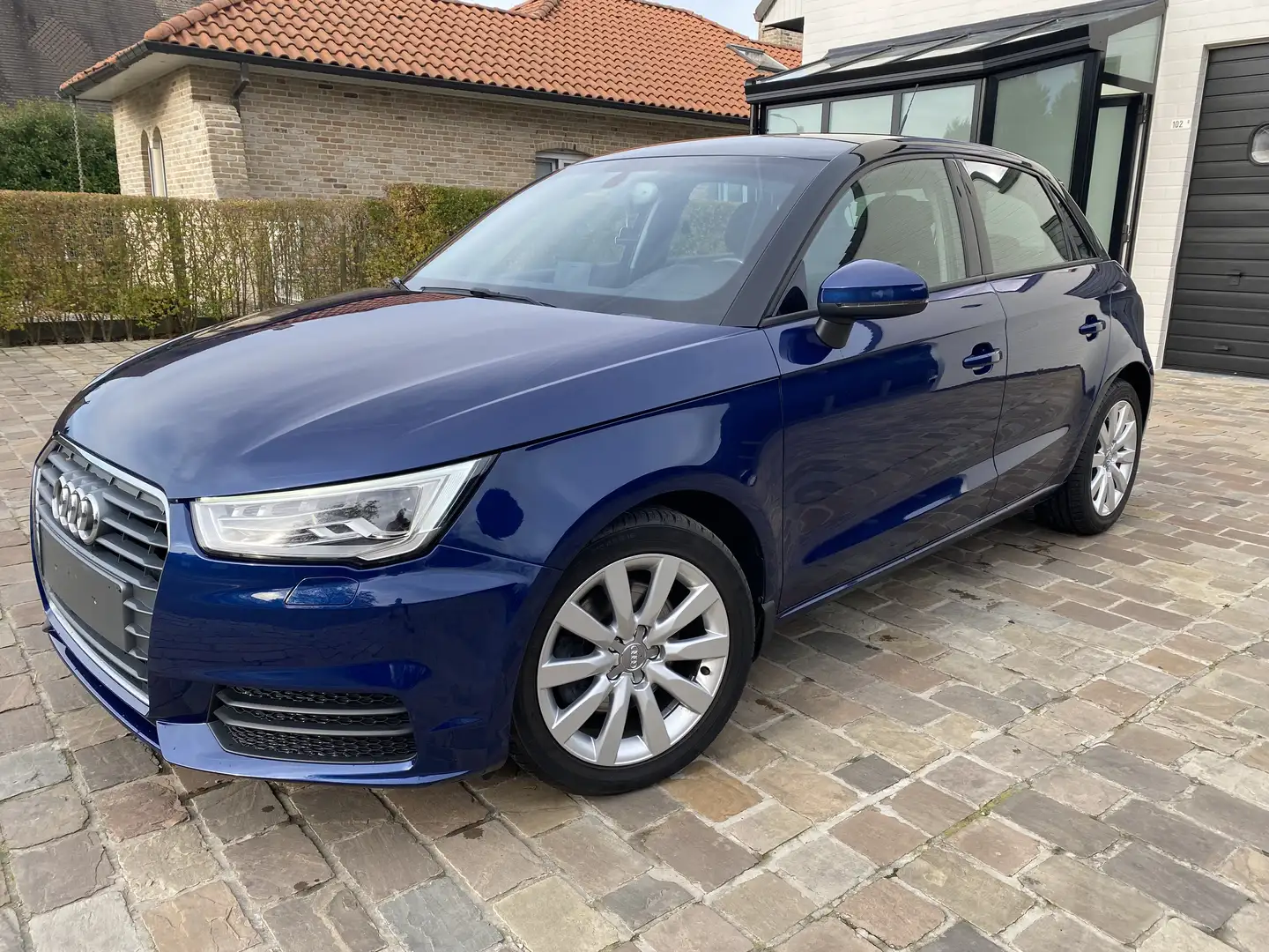 Audi A1 1.4 TFSI Sportback design Blauw - 2