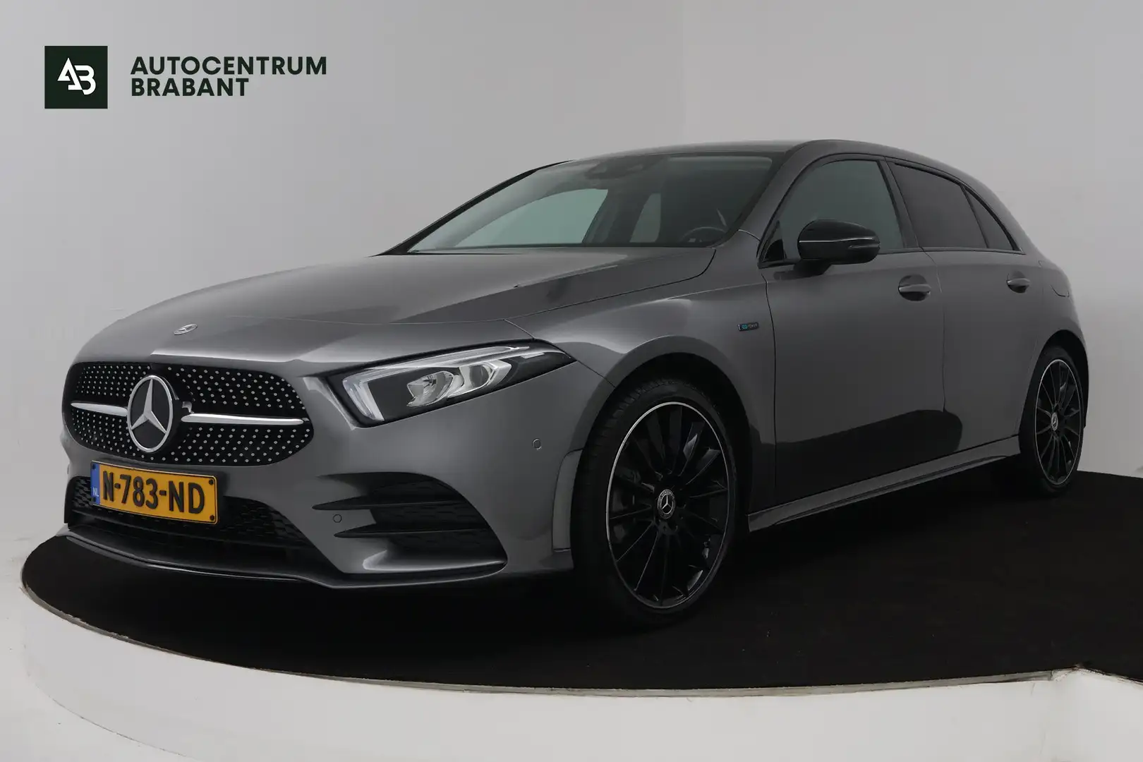 Mercedes-Benz A 250 e Premium Plus (STOELVERWARMING, SFEERVERLICHTING, Grau - 1