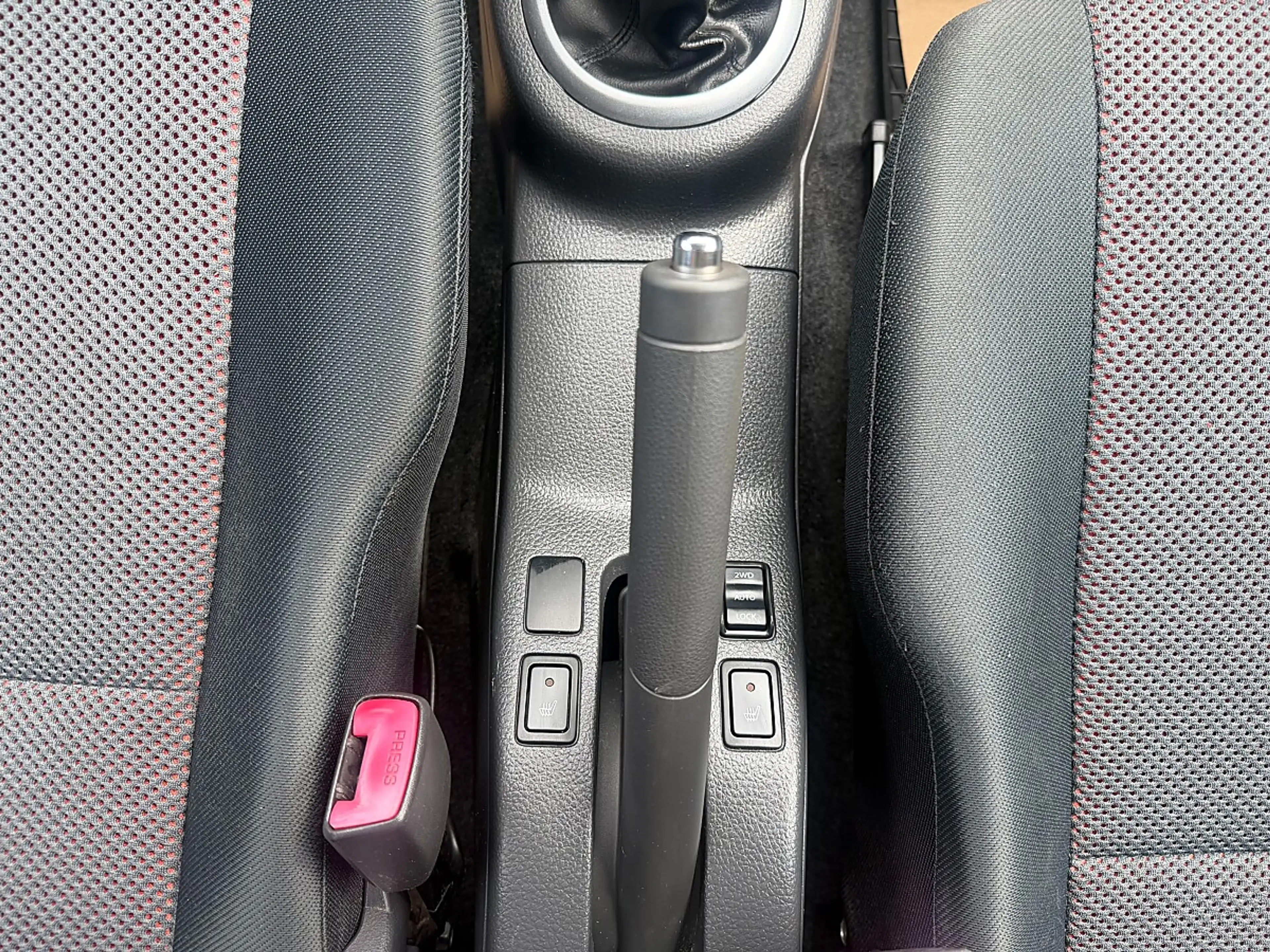 Suzuki SX4 1,6 VVT GL deluxe+ 4WD — photo 12