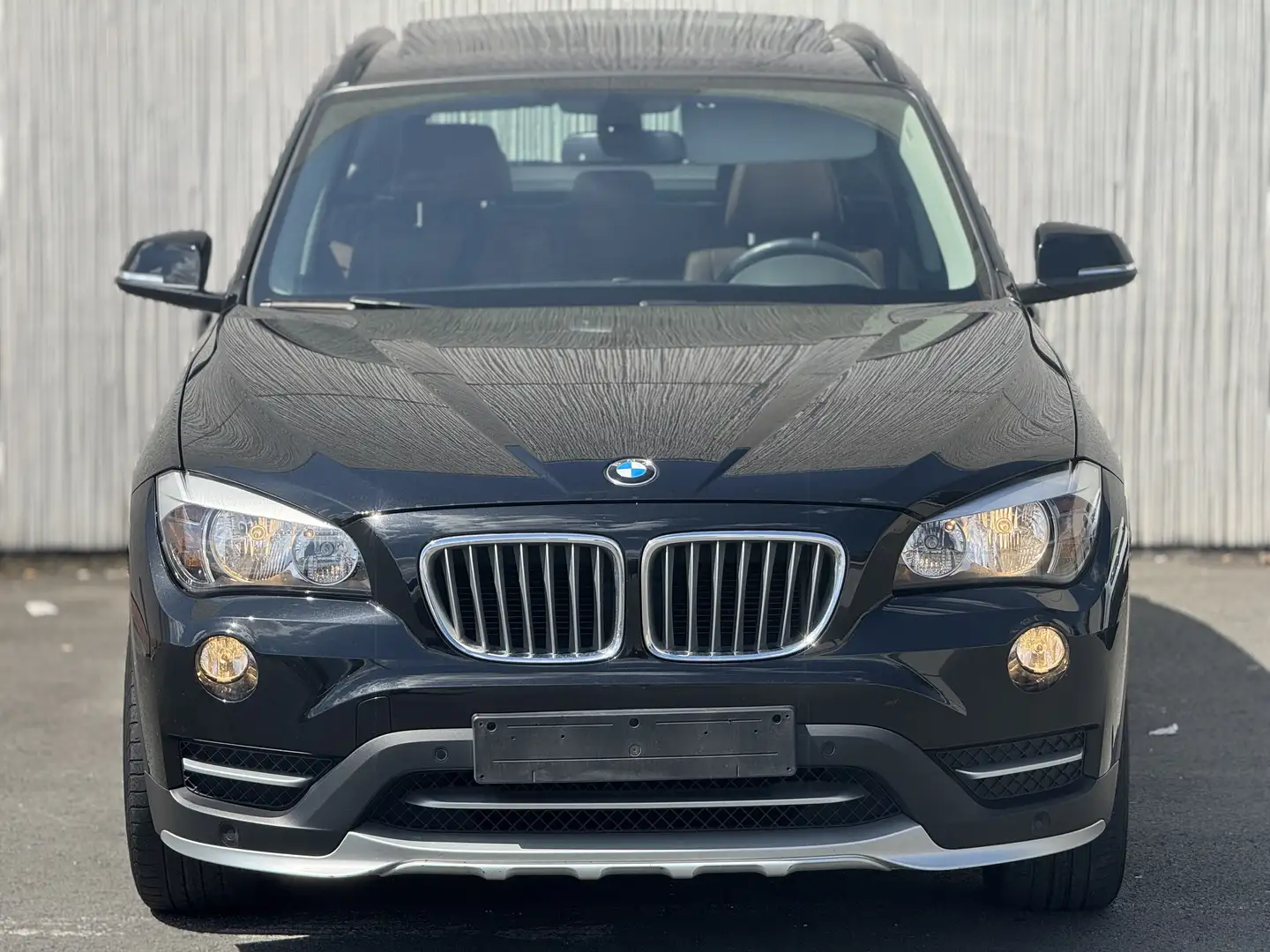 BMW X1 sDrive 18iA//Toitpano//Keyless//cuir - 2