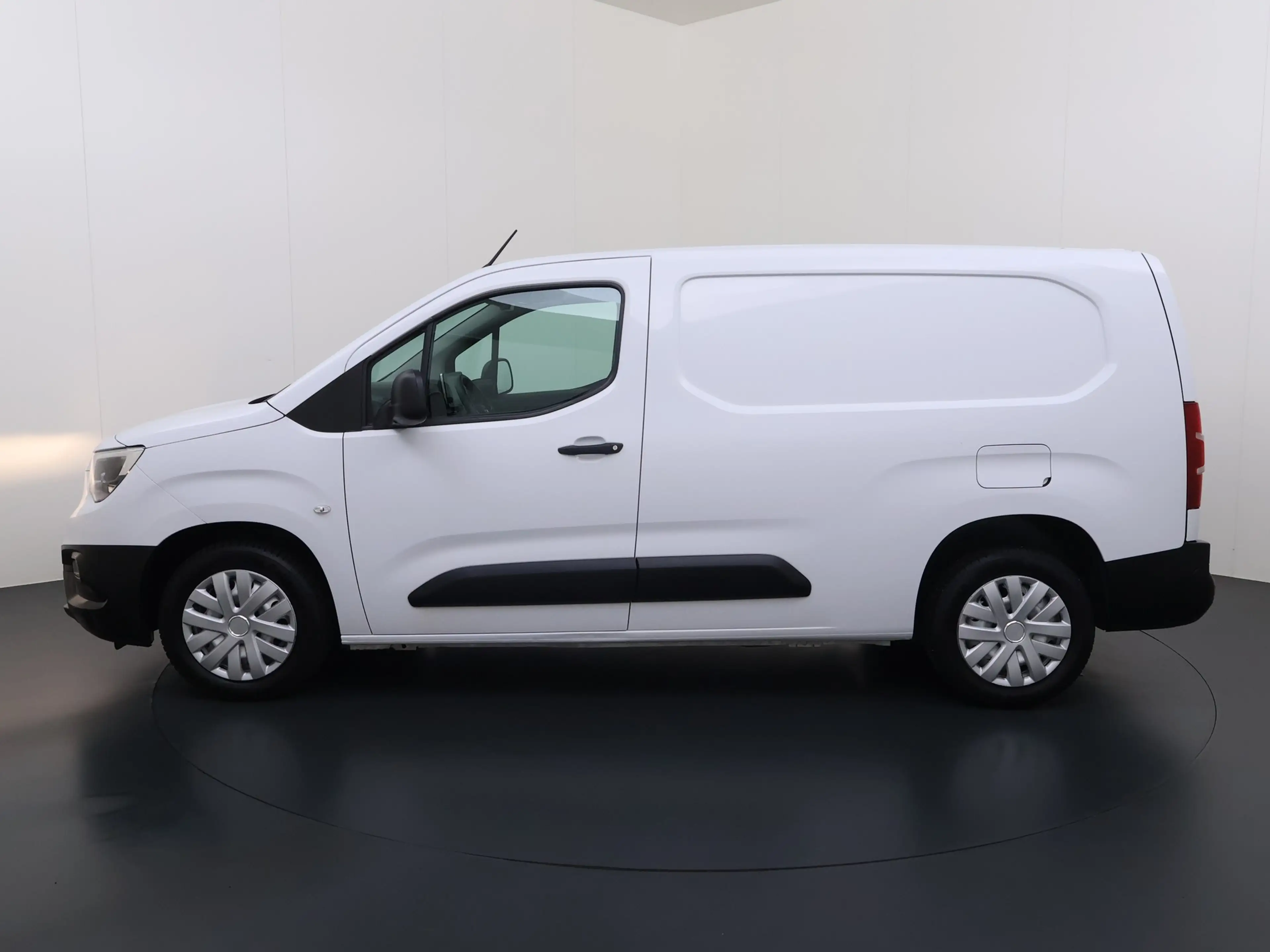 Opel Combo 1.5D L2H1 102PK, Airco, Cruise Control, Ex-Lease — photo 2