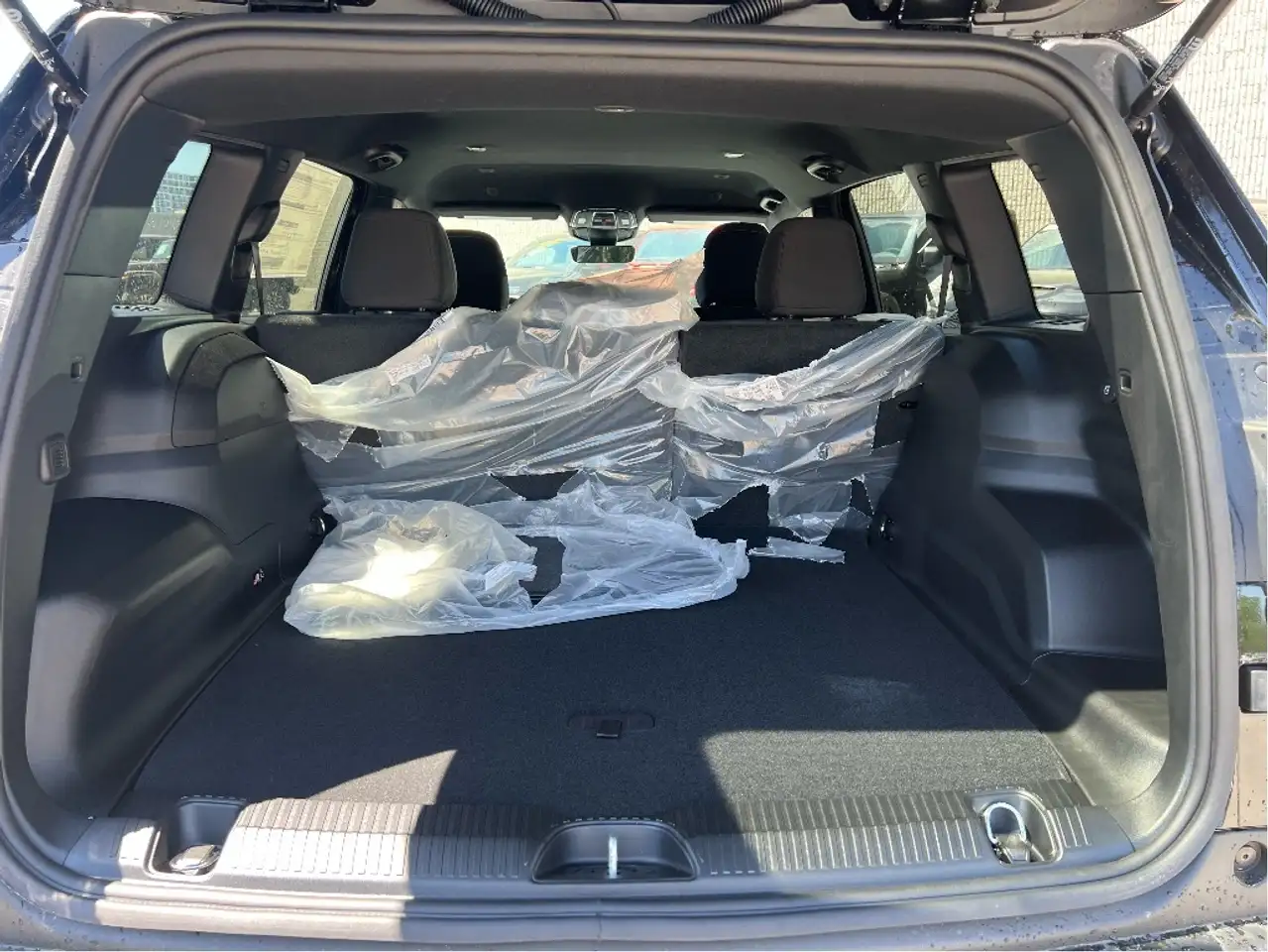 Jeep Cherokee снимка Jeep Cherokee