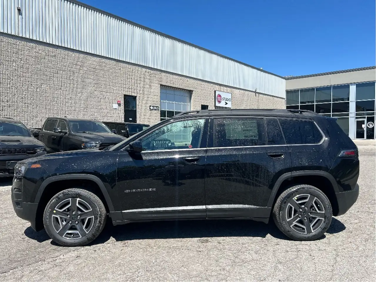 Jeep Cherokee снимка Jeep Cherokee