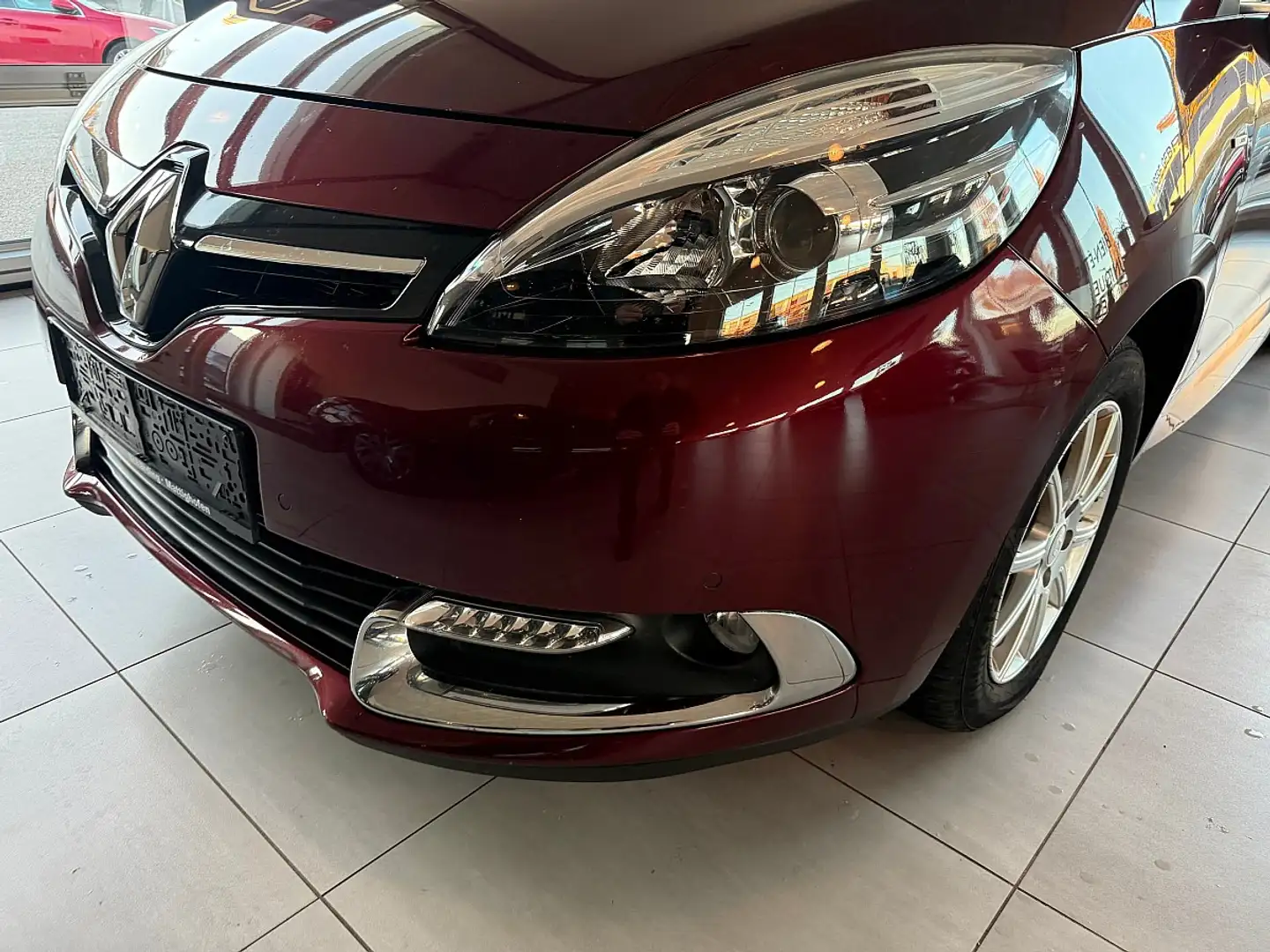 Renault Scenic Scénic dCi 110 EDC Bose Edition Rot - 2