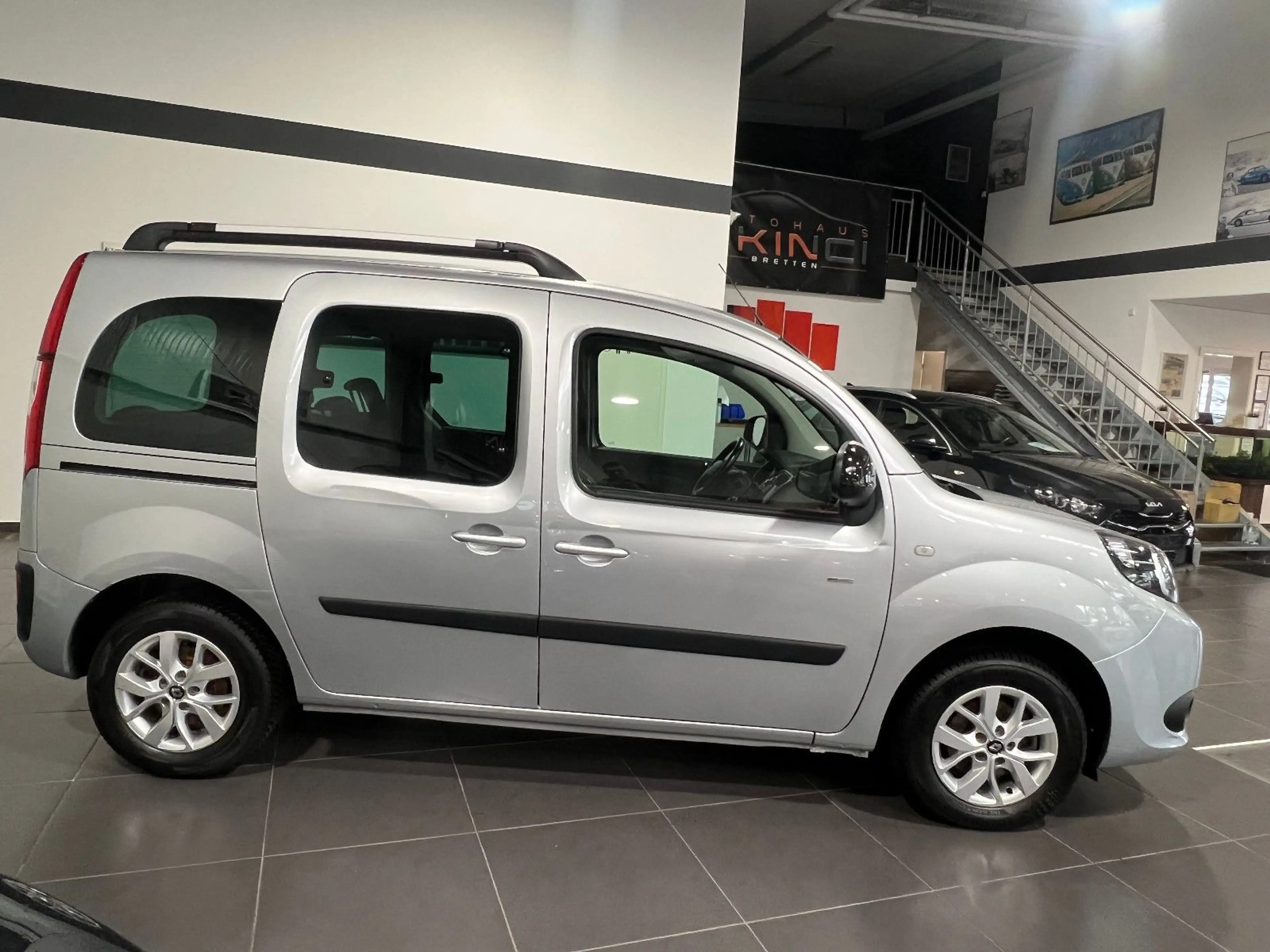 Renault Kangoo 1.5 dCi **Navi*PDC*Klima*Tempomat** — photo 6