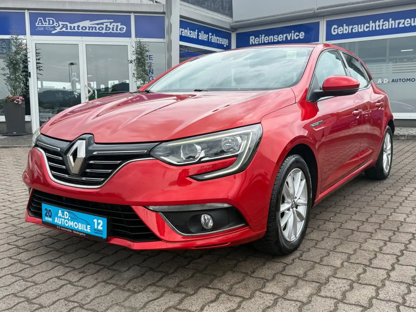 Renault Megane IV Lim. 5-trg. Intens Rot - 1