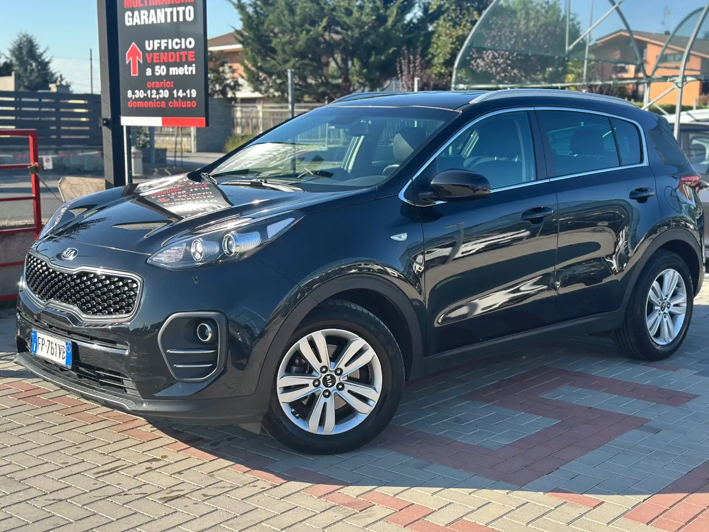 Kia Sportage 1.7 CRDI 141 CV DCT7 2WD Business Class Noir - 2