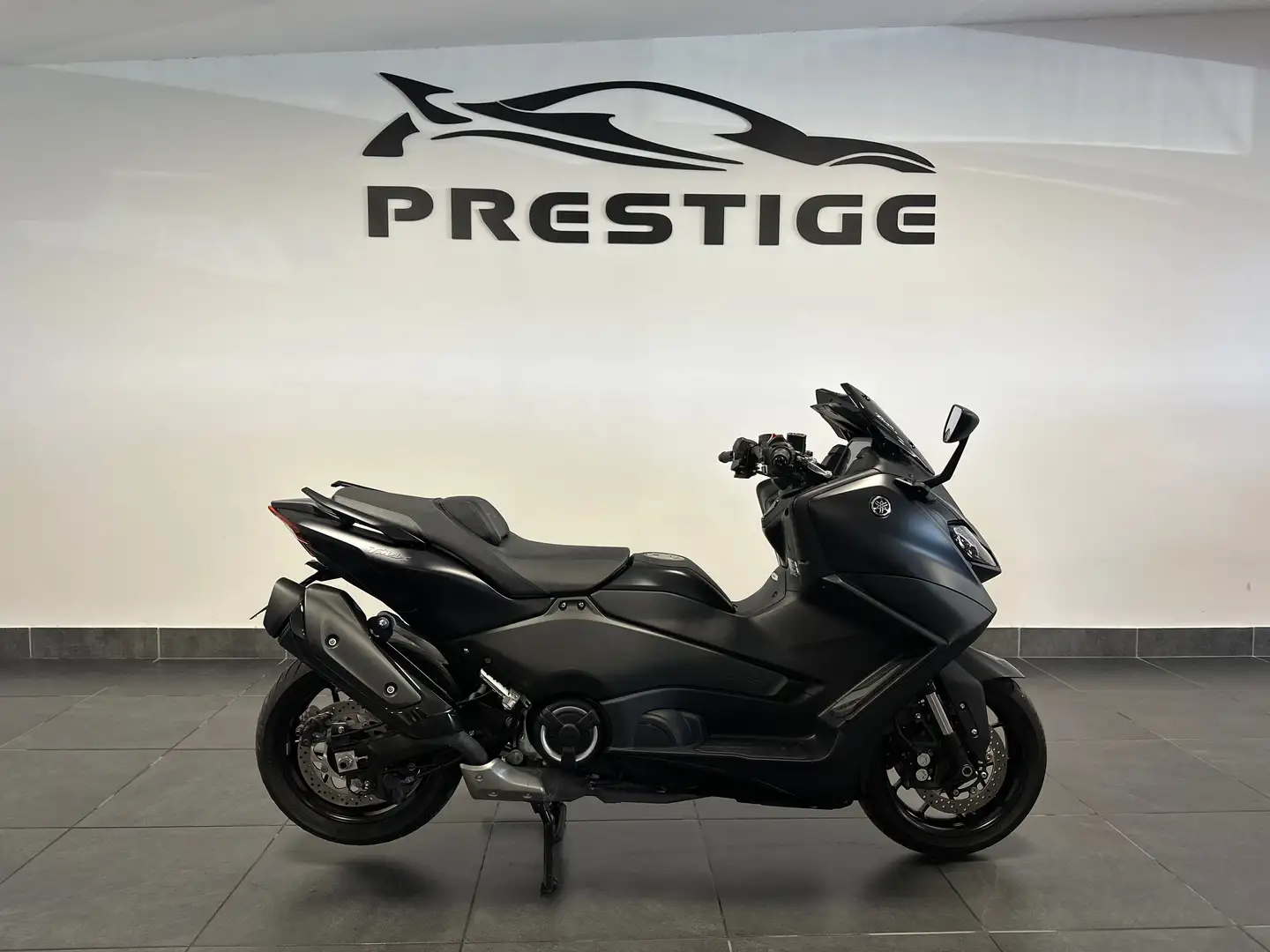 Yamaha TMAX 560 T MAX 560 TOTALBLACK ZERO SINISTRI UNIRPO NUOVO!! Чорний - 2