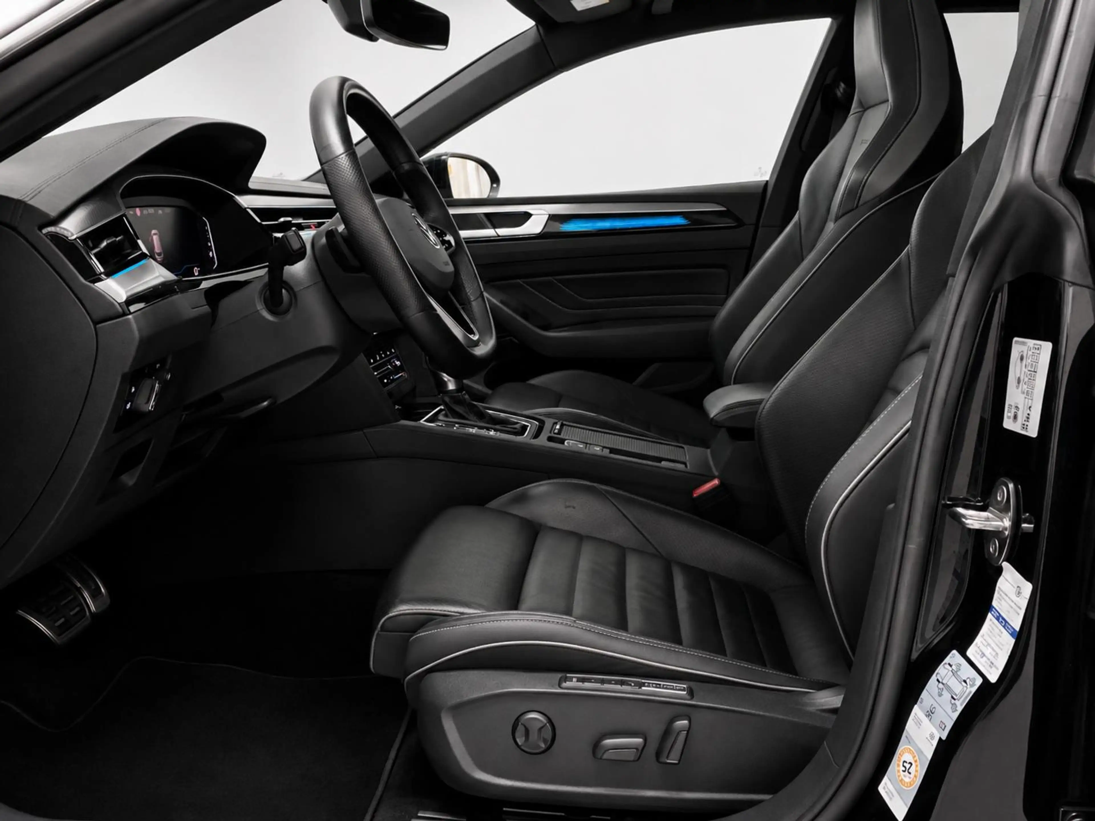 Volkswagen Arteon 1.4 TSI eHybrid R-Line Business Camera Pano Trekha — photo 4