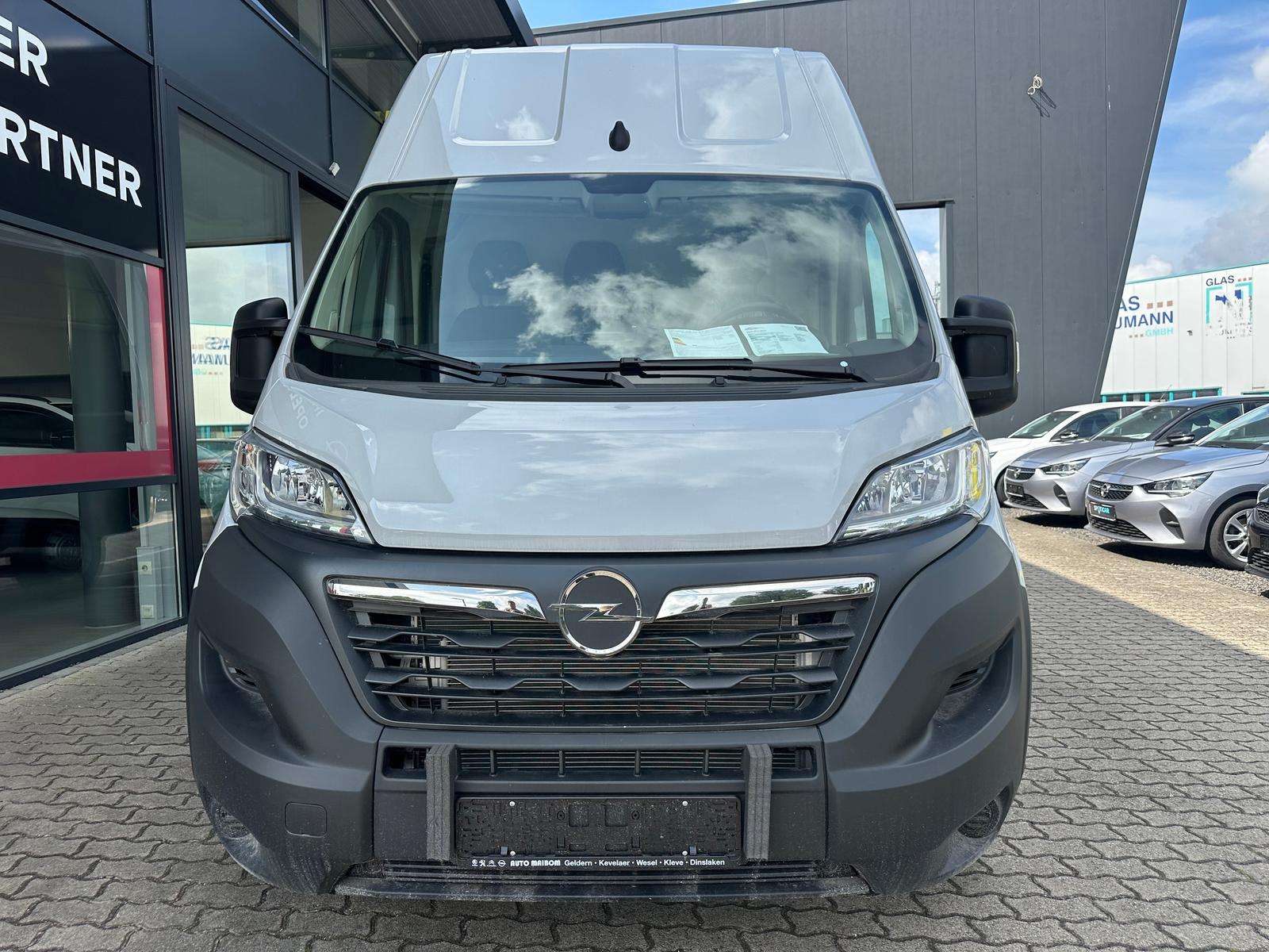 Opel Movano