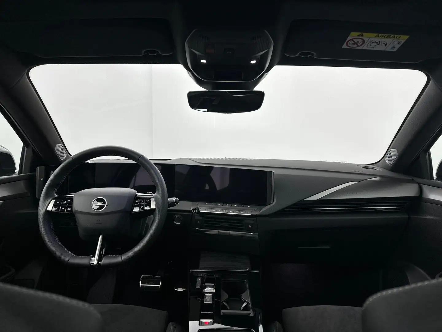 Opel Astra Sports Tourer GSe 1.6 Turbo Plug In Hybrid | Voorr Wit - 2
