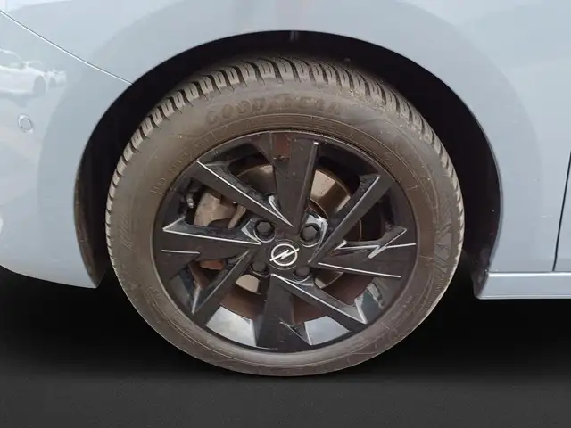 Opel Corsa view 8