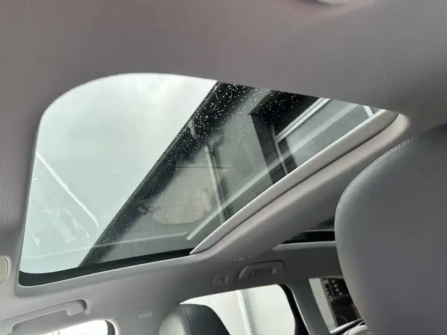 Audi A6 view 12