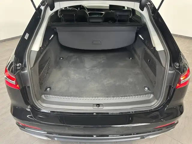 Audi A6 view 6