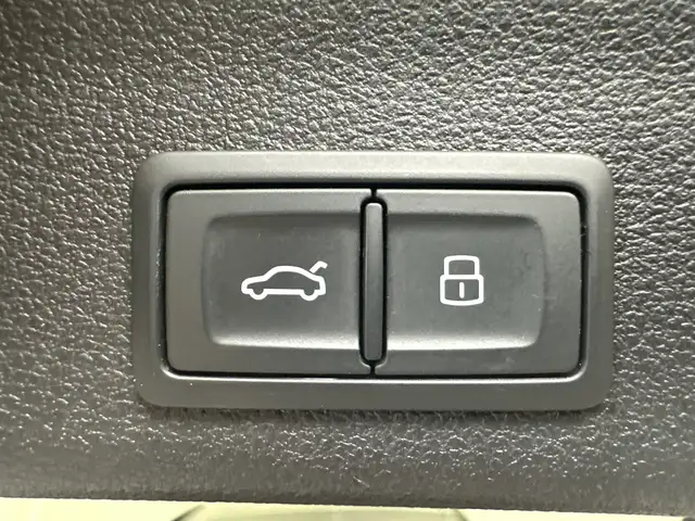 Audi A6 view 7