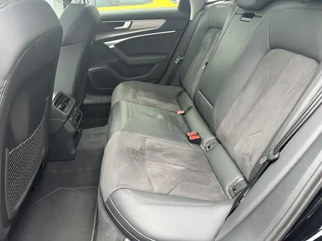 Audi A6 view 13