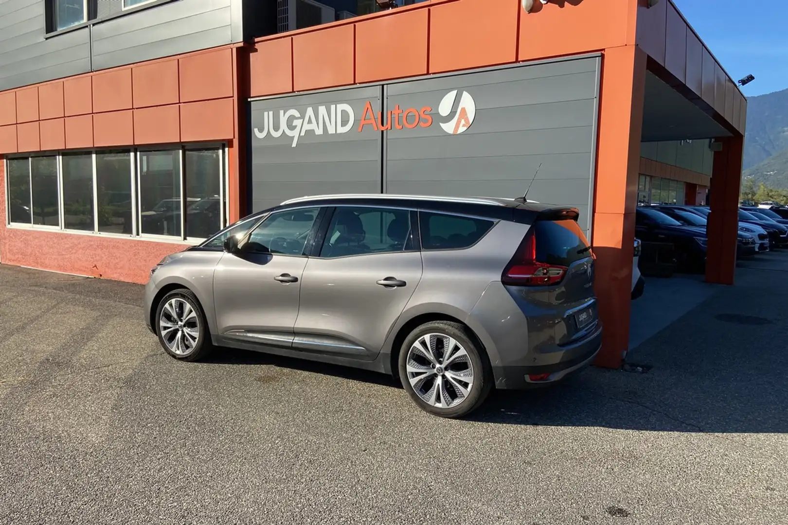 Renault Grand Scenic 1.2 TCE 130 INTENS 5PL Gris - 2