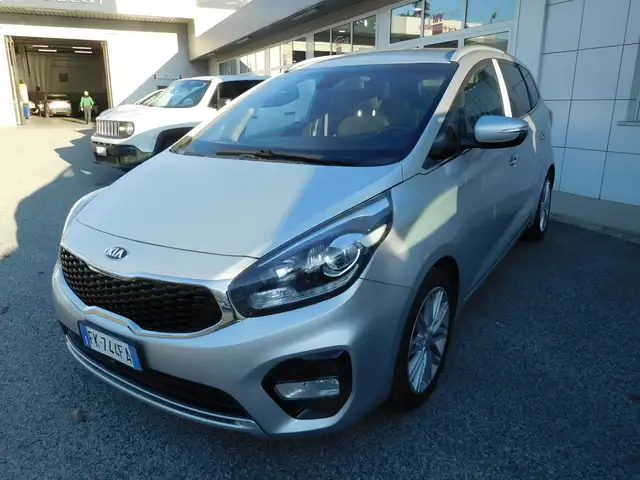 Kia Carens Carens 1.7 CRDi 115 CV Class 7 POSTI
