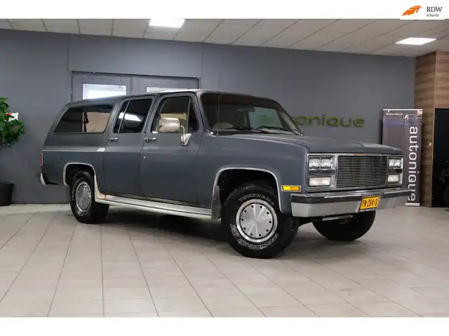 Chevrolet Suburban *Belastingvrij* 1985 APK 10-2027 Koppakkingen Vern