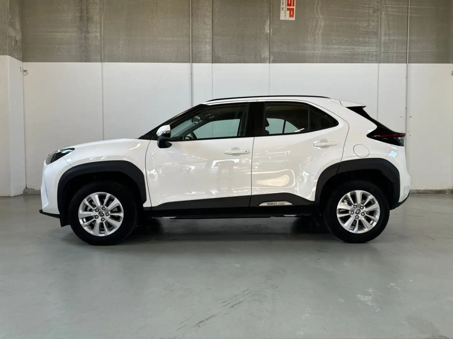 Toyota Yaris Cross 1.5H (116 CV) E-CVT Active Blanc - 2
