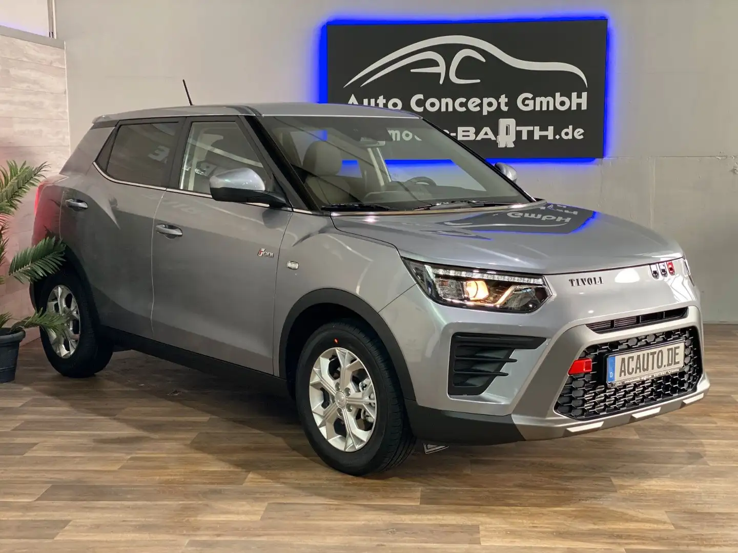 KGM Tivoli 1,5P 2WD Nomad SONDERMODELL Argent - 2