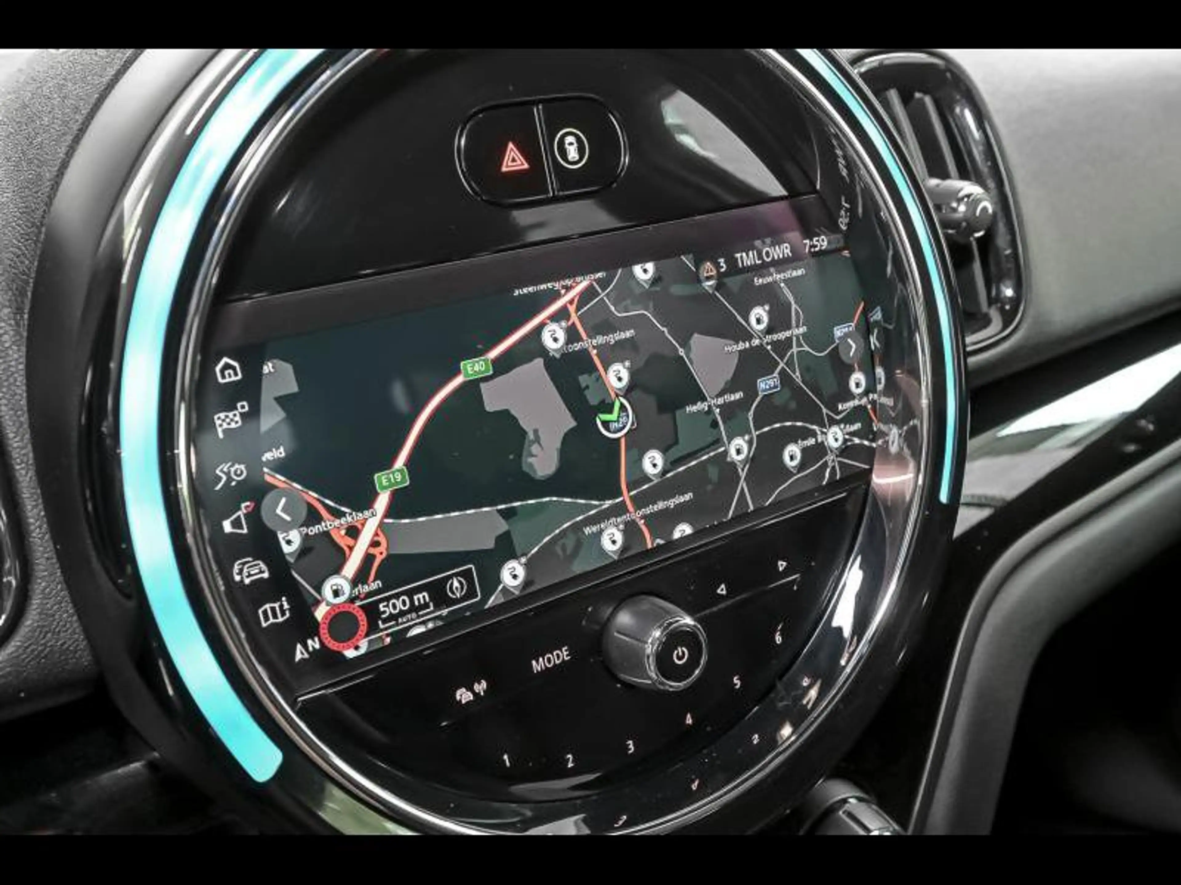 MINI Cooper SE Countryman ALL4 — photo 14