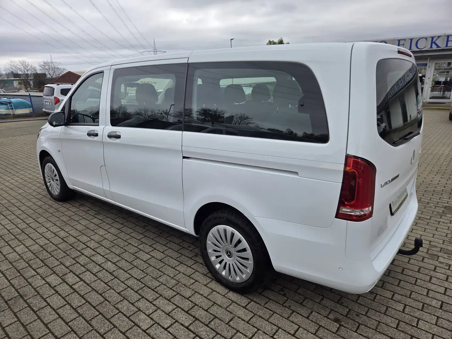 Mercedes-Benz Vito 116 9G Tourer Pro 4x4 lang 2xKLIMA LED 9SITZE AHK Weiß - 2