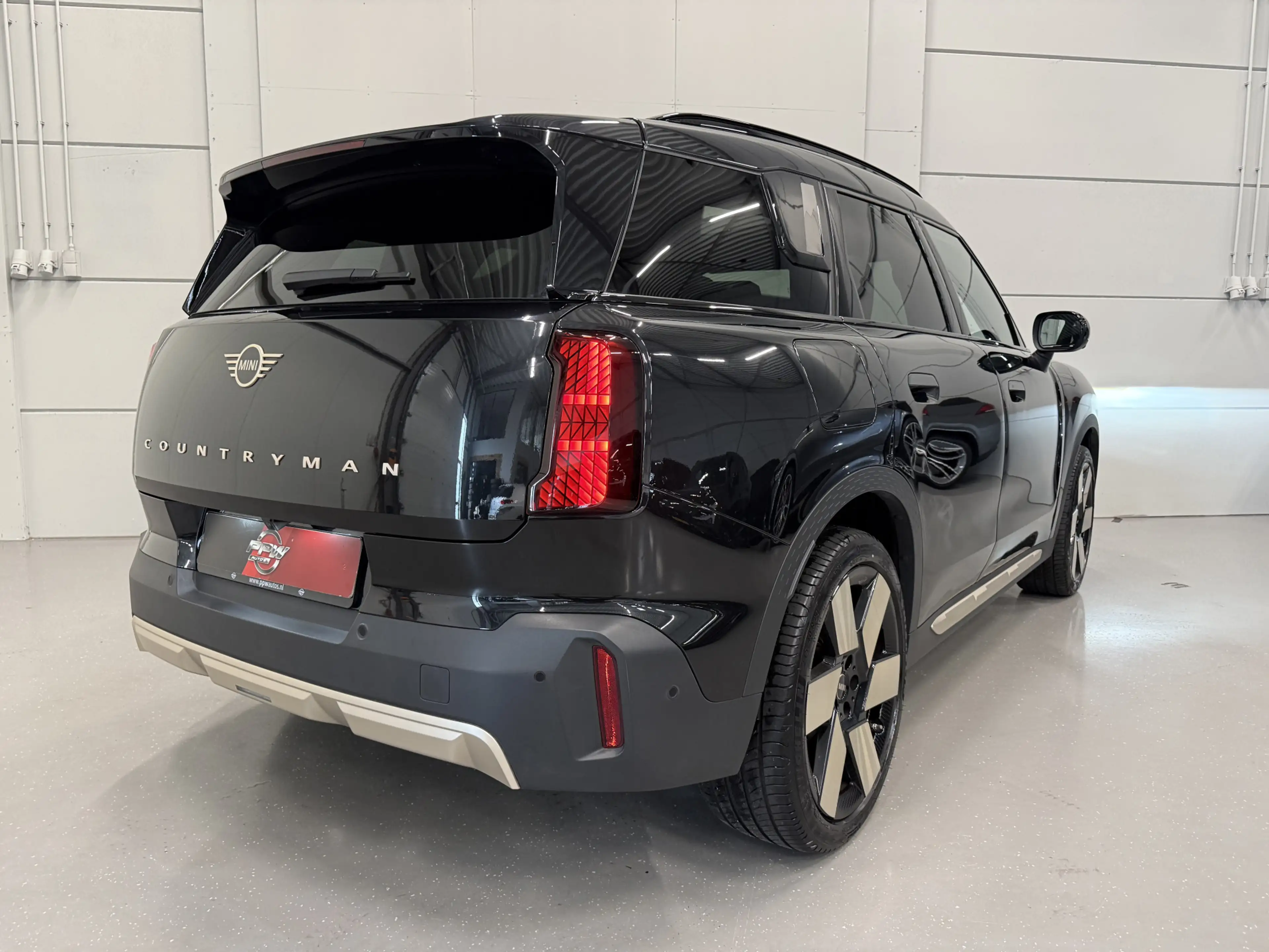 MINI John Cooper Works Countryman 1.5 C JCW Favoured PANO/20"/JCW DARK-PETROL LEER S — photo 7