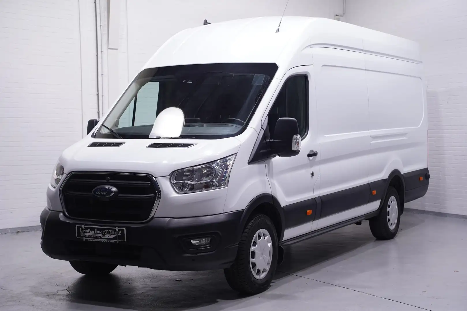 Ford Transit 2.0 TDCi 130 pk L4H3 Trend Navi, Camera Airco, Cru Wit - 2