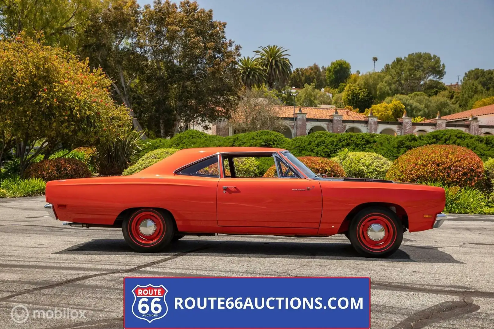 Plymouth Road Runner Sedan 1969 | Route 66 Auctions Rojo - 2