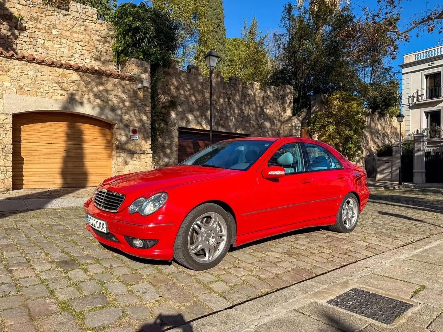 Mercedes-Benz C 30 AMG C+30+cdi+AMG Red - 1