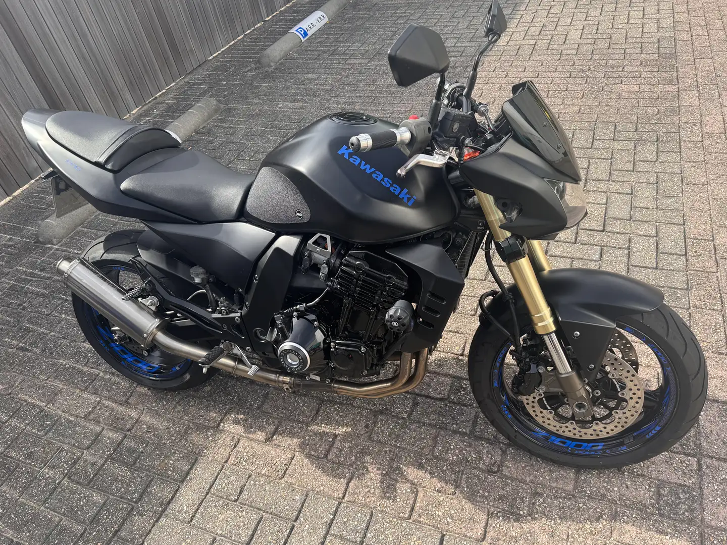 Kawasaki Z 1000 - 1