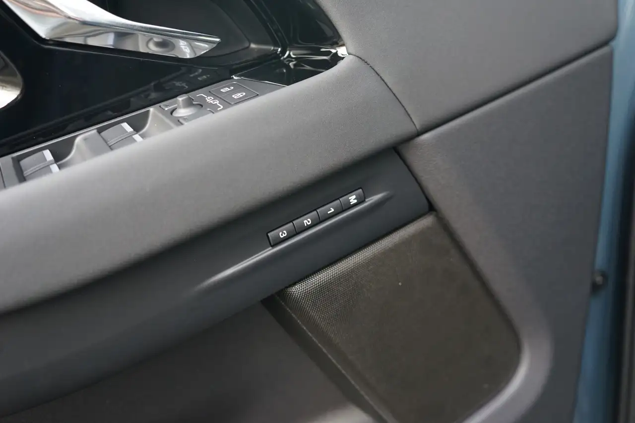 Land Rover Range Rover Evoque 2026 — фото 17