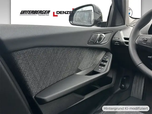 BMW 1 Series view 8