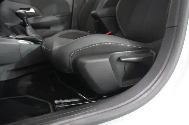 Opel Corsa view 13