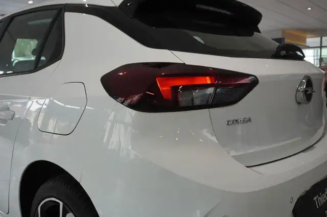 Opel Corsa view 9