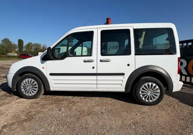 Ford Tourneo Connect view 8