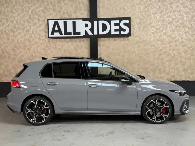 Volkswagen Golf view 10