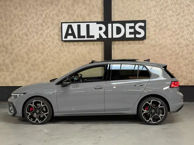 Volkswagen Golf view 9