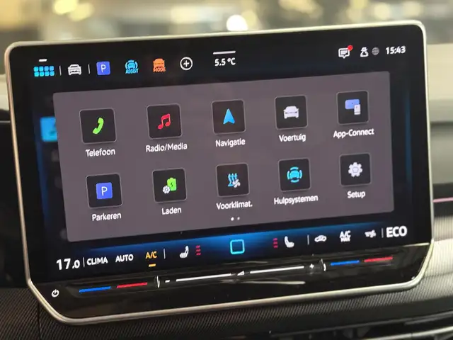 Volkswagen Golf view 23