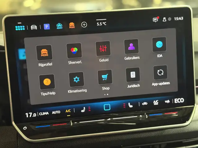 Volkswagen Golf view 22