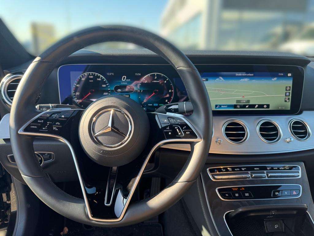 Mercedes-Benz E 220