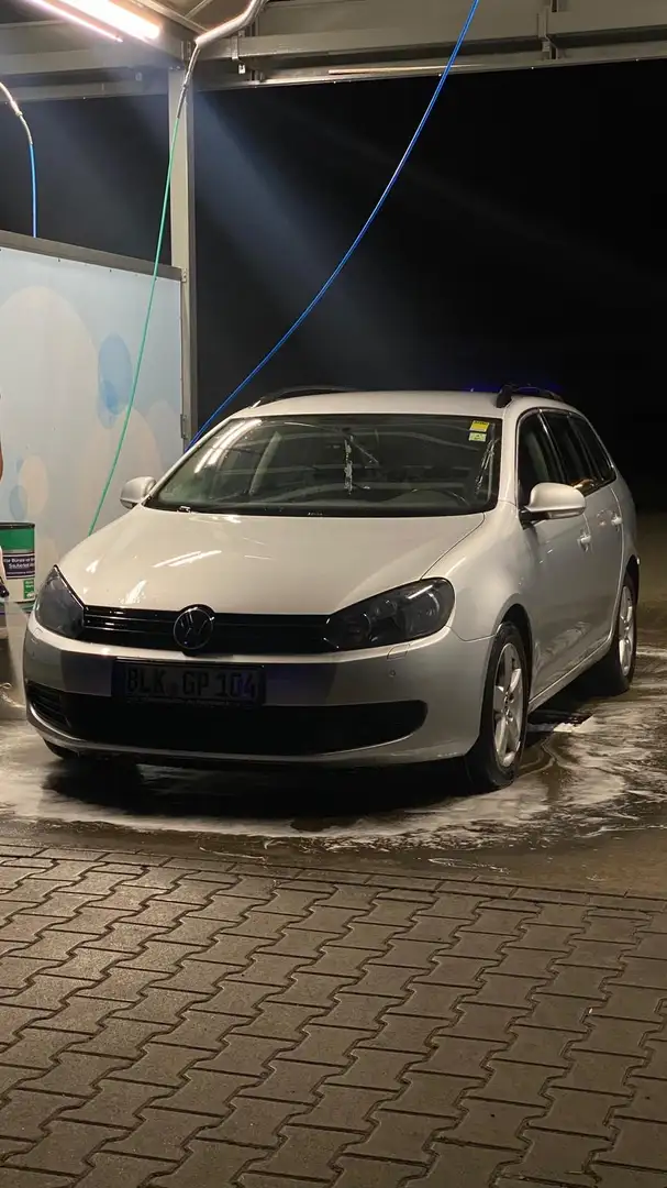 Volkswagen Golf 1.6 FSI Comfortline - 1