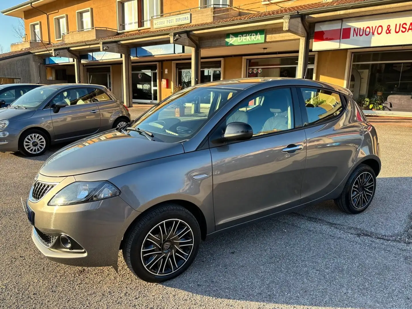 Lancia Ypsilon 1.0 firefly hybrid Gold s Grigio - 2