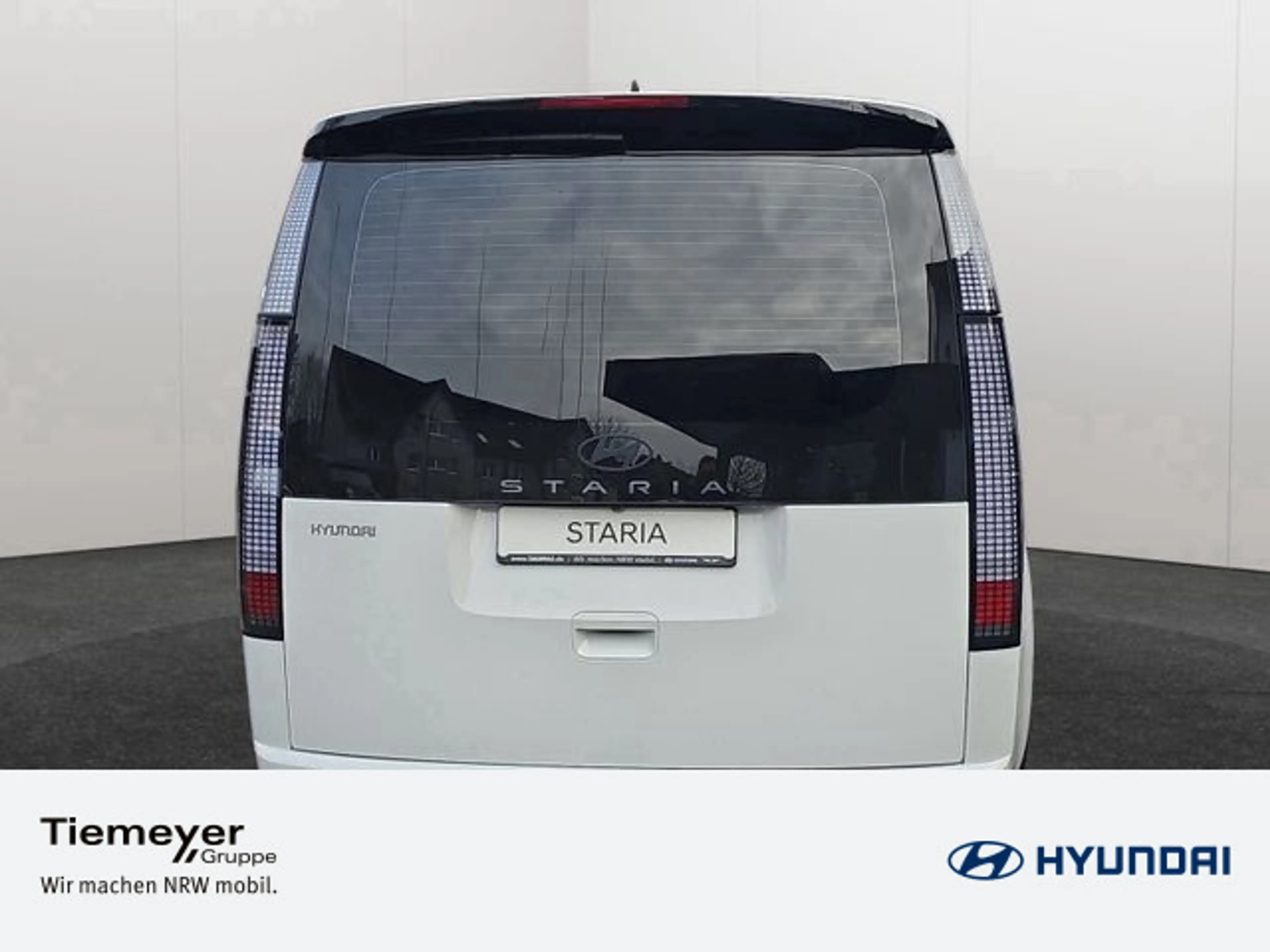 Hyundai STARIA STARIA Hybrid 1.6 T-GDI AT 7-Sitzer Signature — photo 6
