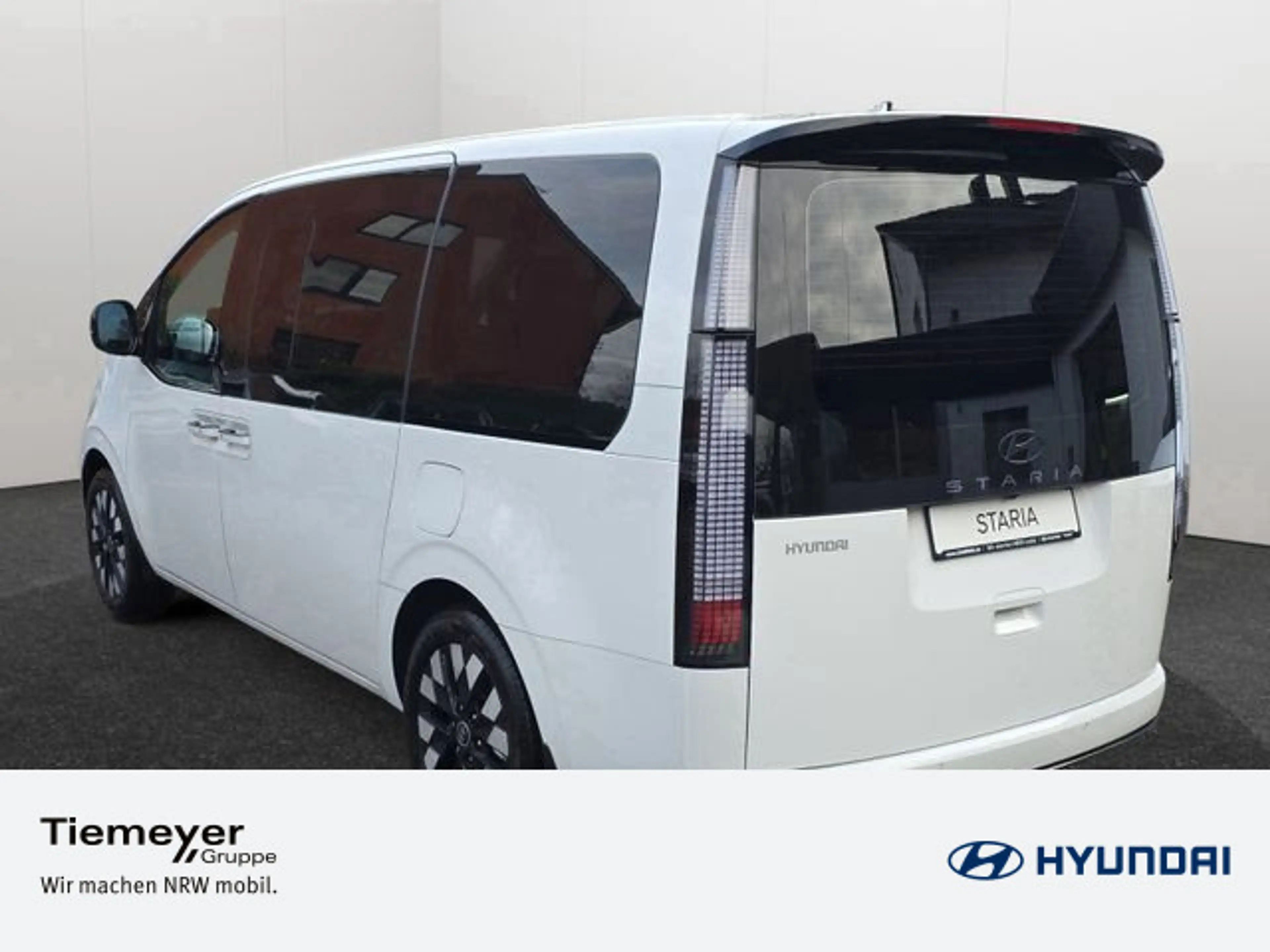 Hyundai STARIA STARIA Hybrid 1.6 T-GDI AT 7-Sitzer Signature — photo 7