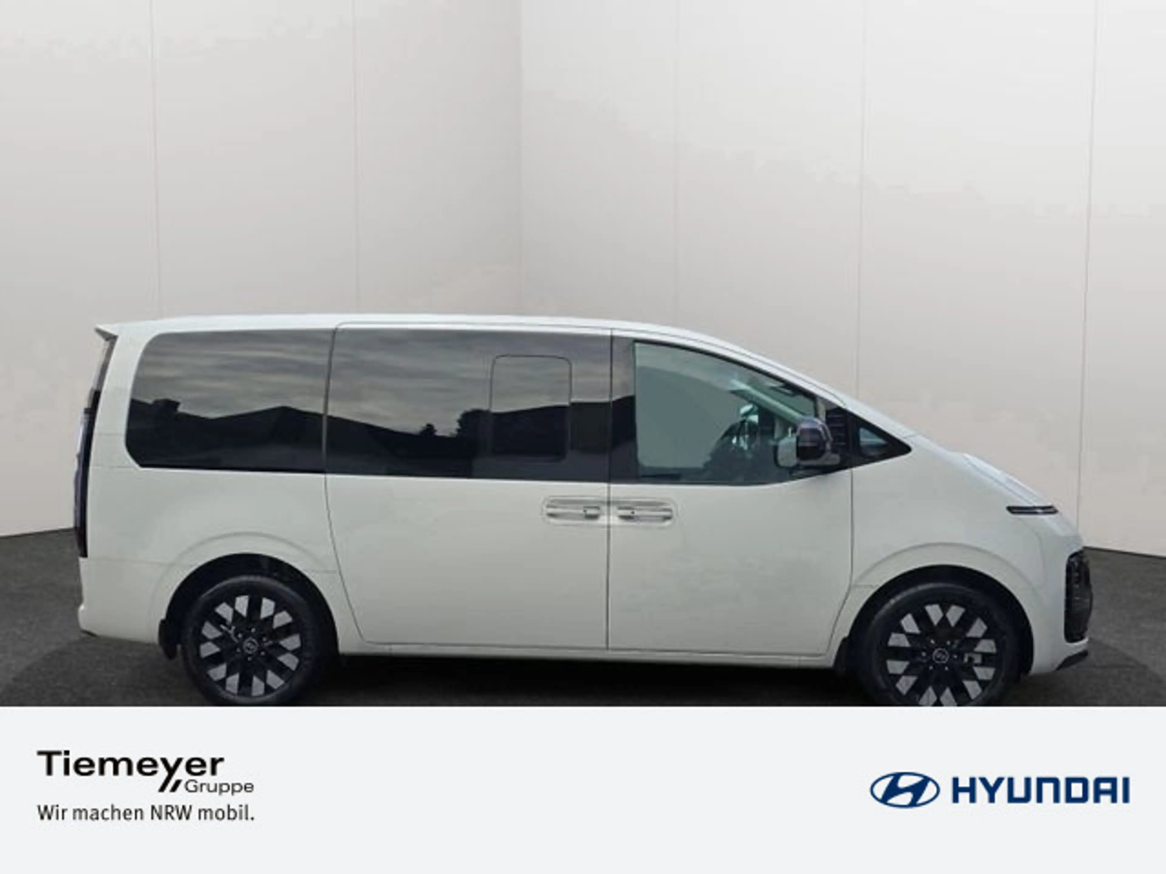 Hyundai STARIA STARIA Hybrid 1.6 T-GDI AT 7-Sitzer Signature — photo 4
