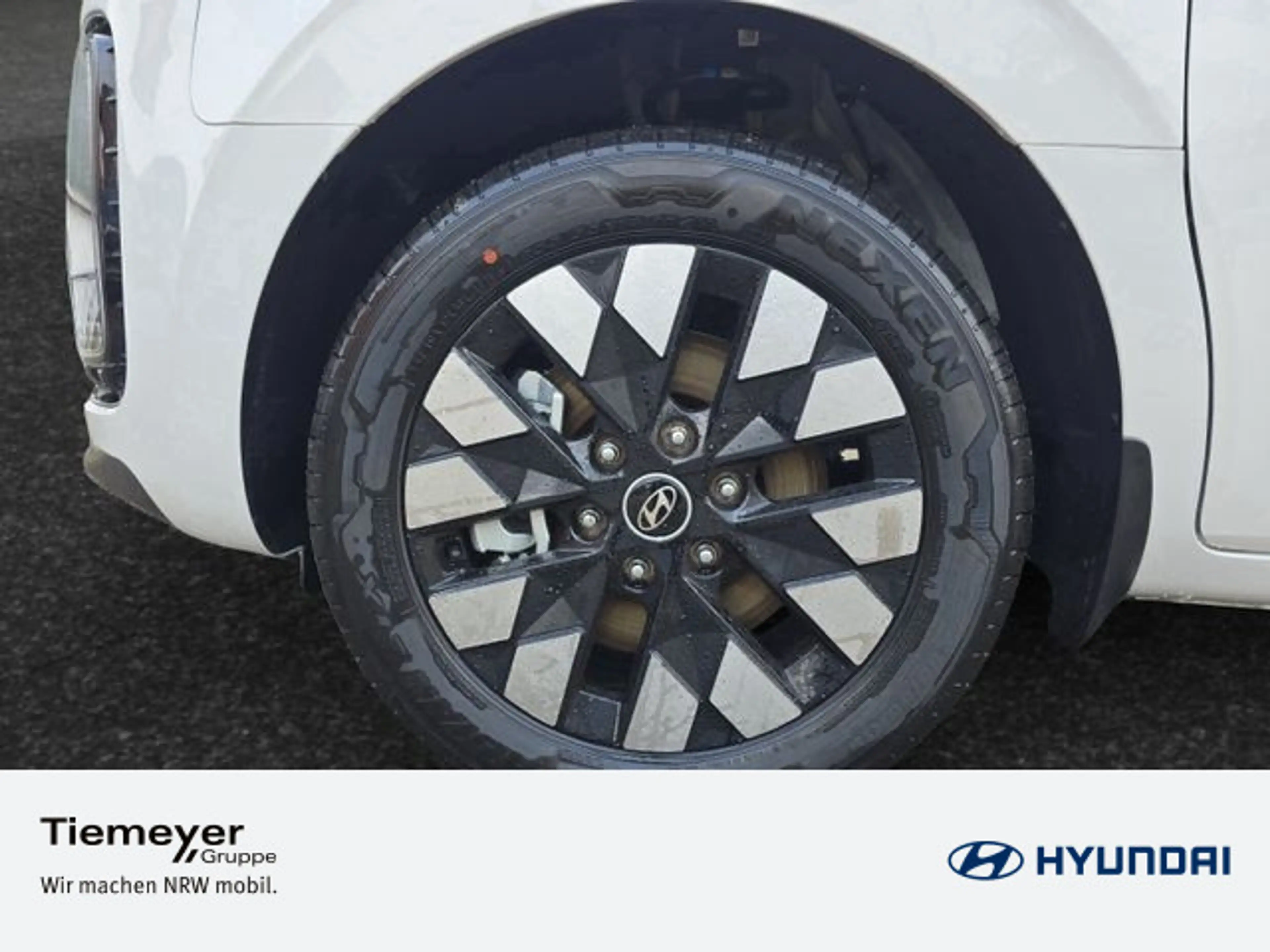 Hyundai STARIA STARIA Hybrid 1.6 T-GDI AT 7-Sitzer Signature — photo 9