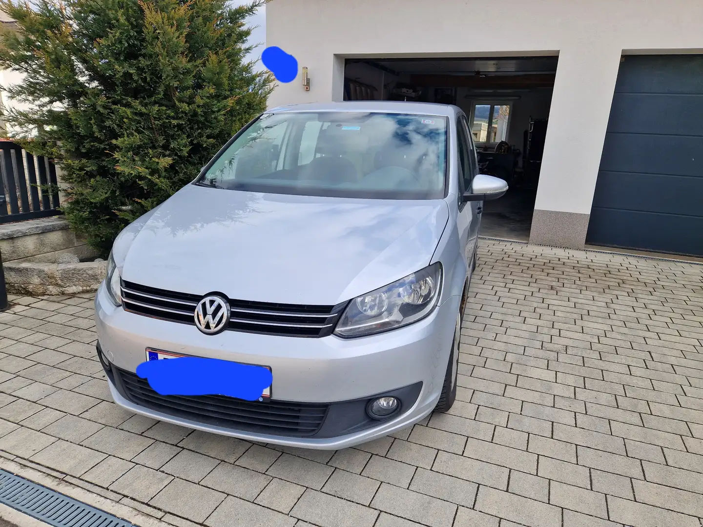 Volkswagen Touran Comfortline 1,6 BMT TDI DPF Silber - 1