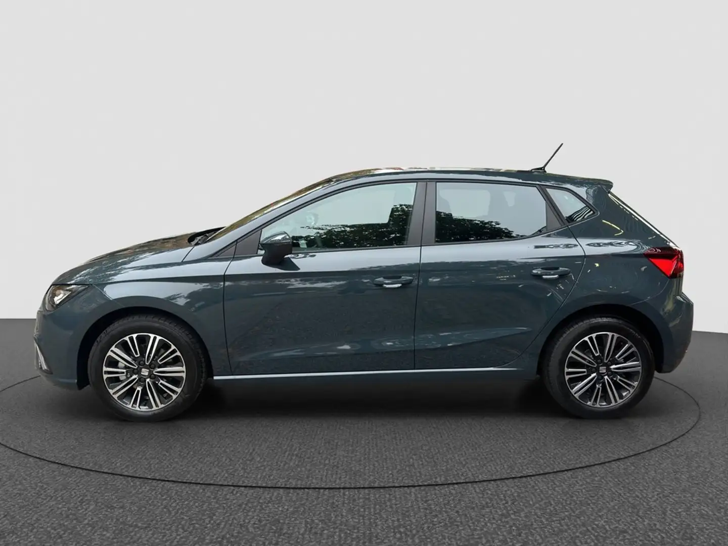 SEAT Ibiza Road Edition 1.0 TSI DSG Blau - 2